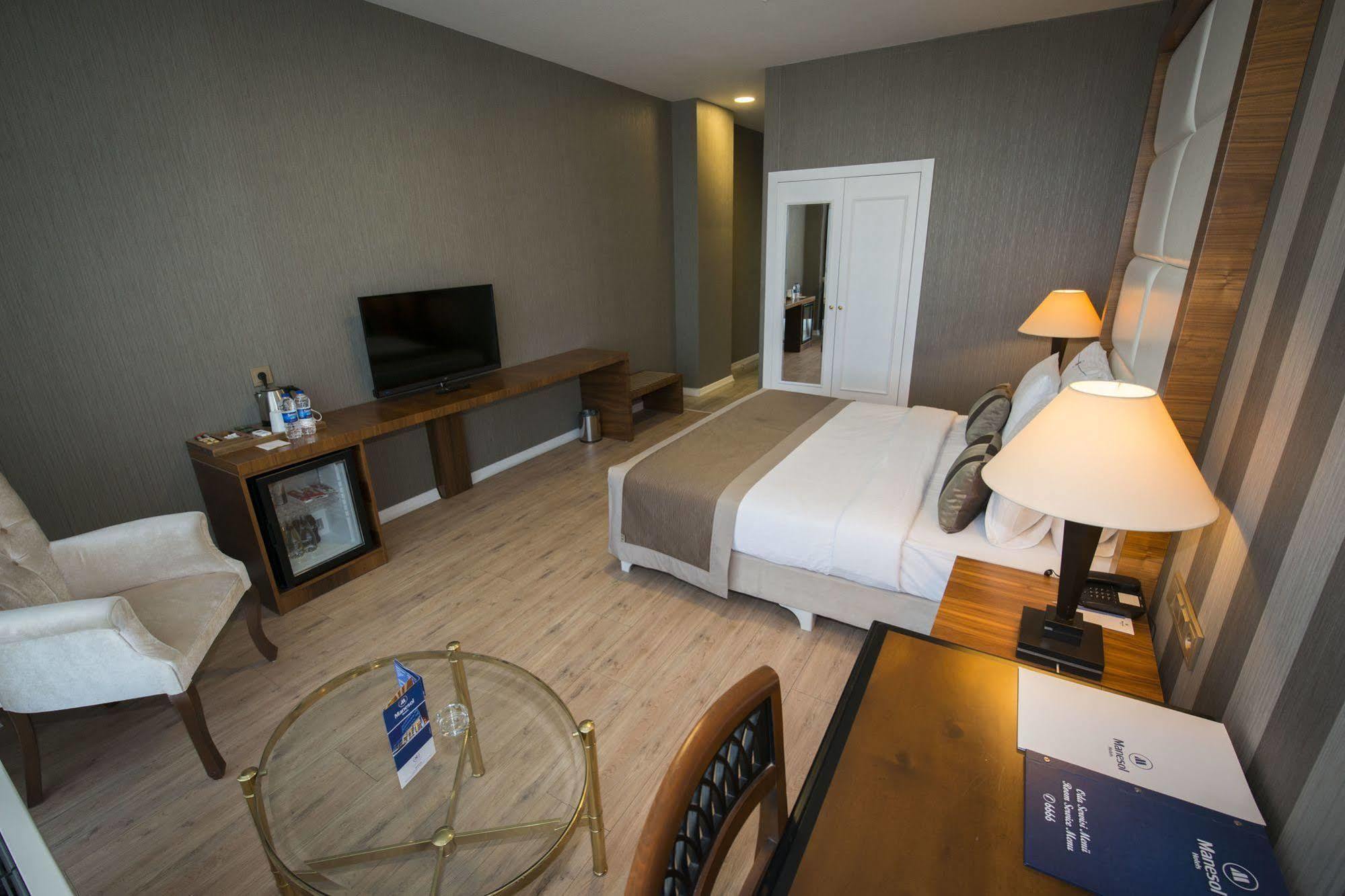 Manesol Fuar Hotell Istanbul Eksteriør bilde